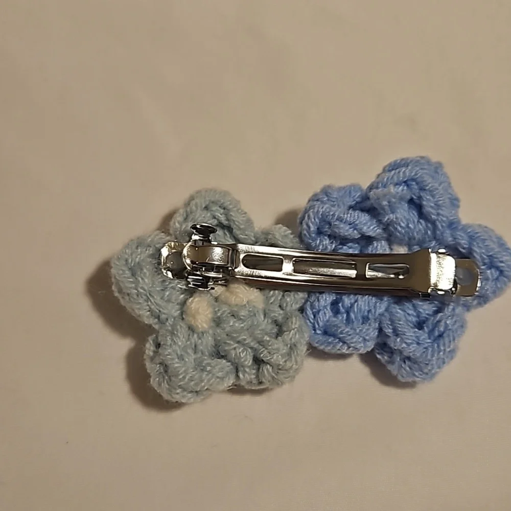 Hand Crafted TikTok Trend Hair Barrette Crocheted Puffy 2-Flowers Blue & White